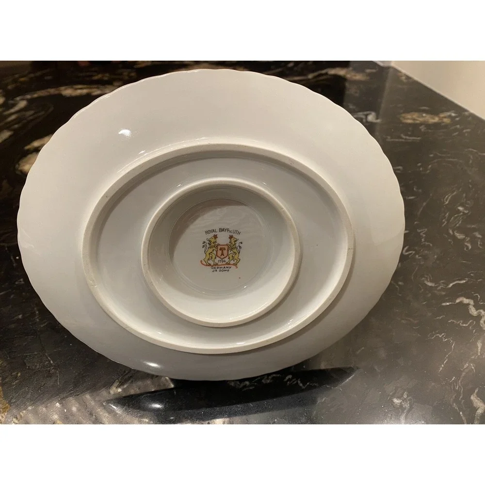 Royal Bayreuth Swirl China Bavaria Gravy Boat Artached Saucer 8.5
